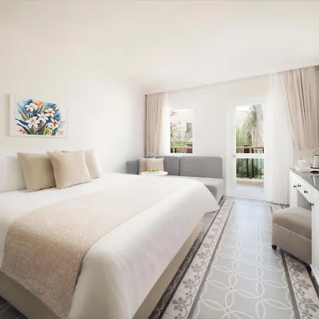 Selectum Colours Bodrum Resort 5*